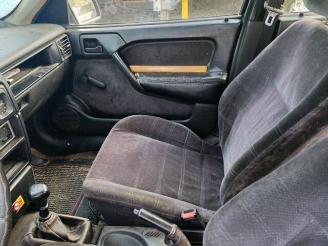 Синий Опель Вектра, объемом двигателя 2 л и пробегом 400 тыс. км за 800 $, фото 2 на Automoto.ua