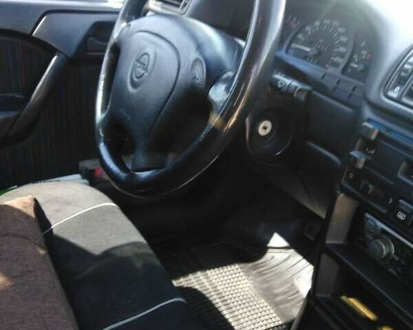 Синий Опель Вектра, объемом двигателя 2 л и пробегом 350 тыс. км за 1600 $, фото 8 на Automoto.ua