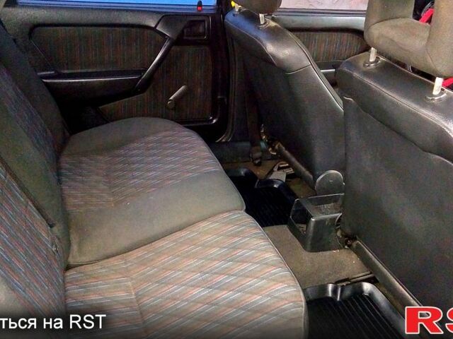 Синій Опель Вектра, об'ємом двигуна 1.8 л та пробігом 150 тис. км за 1350 $, фото 3 на Automoto.ua