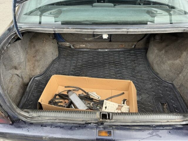 Синій Опель Вектра, об'ємом двигуна 1.6 л та пробігом 200 тис. км за 500 $, фото 8 на Automoto.ua