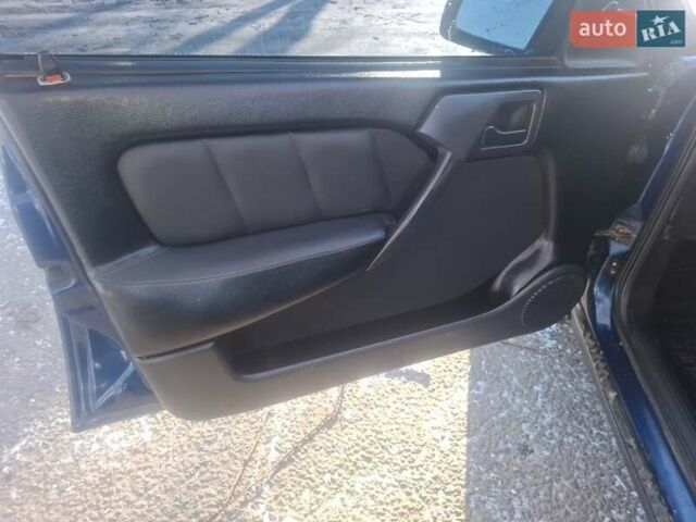 Синий Опель Вектра, объемом двигателя 2 л и пробегом 420 тыс. км за 1750 $, фото 5 на Automoto.ua