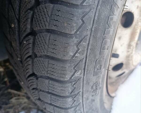 Синий Опель Вектра, объемом двигателя 2 л и пробегом 400 тыс. км за 800 $, фото 6 на Automoto.ua