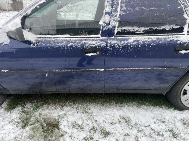 Синій Опель Вектра, об'ємом двигуна 1.6 л та пробігом 283 тис. км за 500 $, фото 4 на Automoto.ua