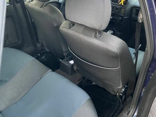 Синий Опель Вектра, объемом двигателя 1.6 л и пробегом 328 тыс. км за 1600 $, фото 8 на Automoto.ua