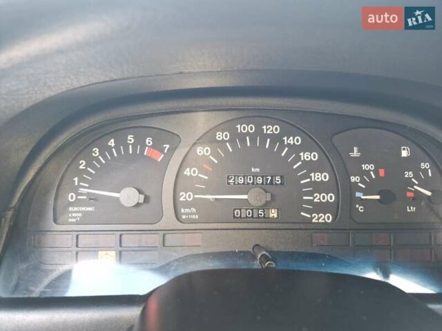 Синий Опель Вектра, объемом двигателя 2 л и пробегом 290 тыс. км за 2100 $, фото 5 на Automoto.ua