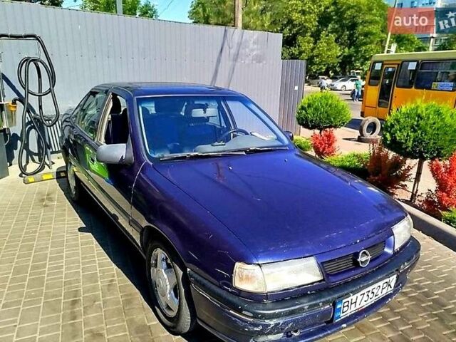 Синий Опель Вектра, объемом двигателя 2 л и пробегом 500 тыс. км за 1800 $, фото 1 на Automoto.ua
