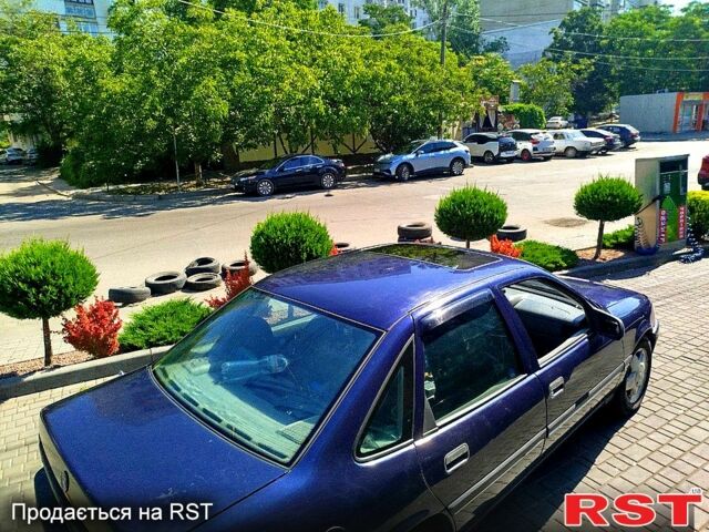 Синий Опель Вектра, объемом двигателя 2 л и пробегом 500 тыс. км за 1800 $, фото 6 на Automoto.ua