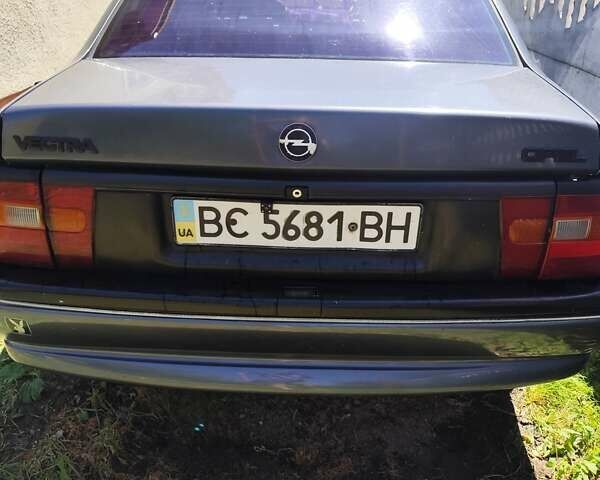 Синий Опель Вектра, объемом двигателя 1.6 л и пробегом 377 тыс. км за 1400 $, фото 5 на Automoto.ua