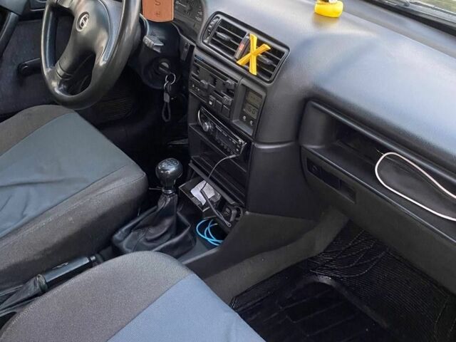 Синий Опель Вектра, объемом двигателя 1.6 л и пробегом 328 тыс. км за 1600 $, фото 7 на Automoto.ua