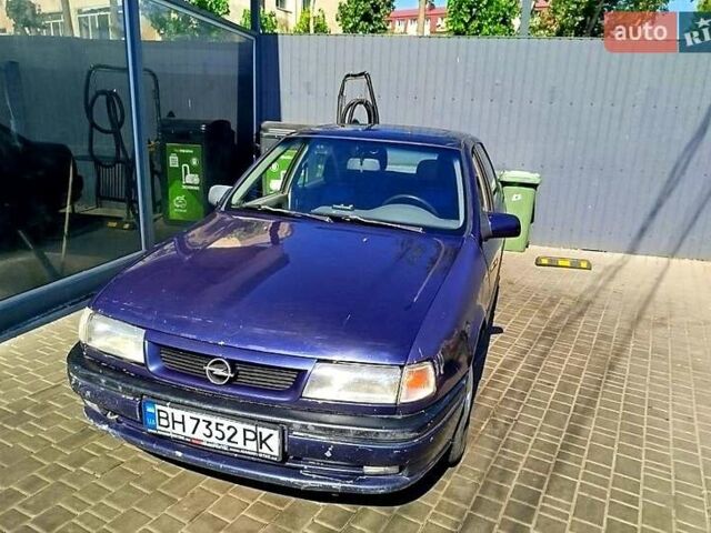 Синий Опель Вектра, объемом двигателя 2 л и пробегом 500 тыс. км за 1800 $, фото 12 на Automoto.ua
