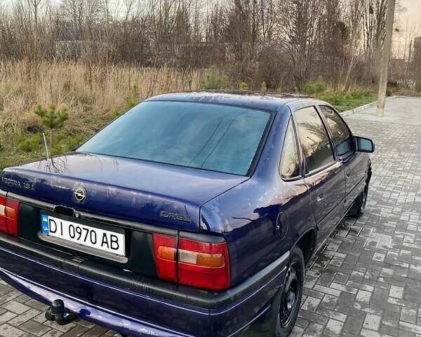 Синій Опель Вектра, об'ємом двигуна 1.6 л та пробігом 328 тис. км за 1600 $, фото 4 на Automoto.ua