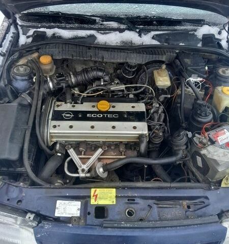 Синий Опель Вектра, объемом двигателя 2 л и пробегом 445 тыс. км за 1499 $, фото 8 на Automoto.ua