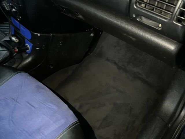 Синий Опель Вектра, объемом двигателя 1.8 л и пробегом 400 тыс. км за 2500 $, фото 4 на Automoto.ua