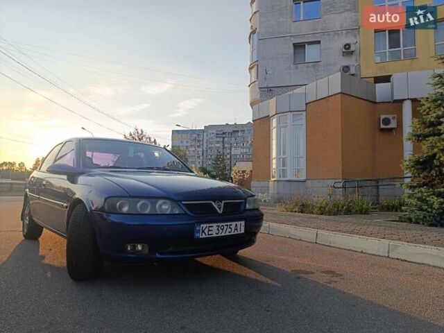 Синий Опель Вектра, объемом двигателя 2 л и пробегом 366 тыс. км за 3100 $, фото 8 на Automoto.ua