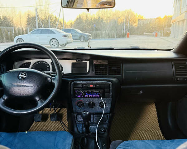 Синий Опель Вектра, объемом двигателя 1.6 л и пробегом 306 тыс. км за 2500 $, фото 15 на Automoto.ua