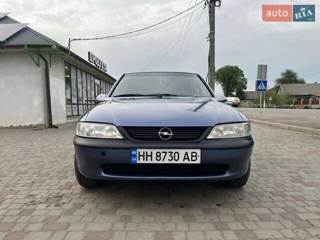 Синий Опель Вектра, объемом двигателя 1.6 л и пробегом 1 тыс. км за 2700 $, фото 4 на Automoto.ua
