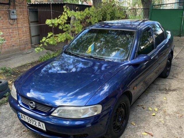 Синий Опель Вектра, объемом двигателя 1.6 л и пробегом 3 тыс. км за 1655 $, фото 3 на Automoto.ua