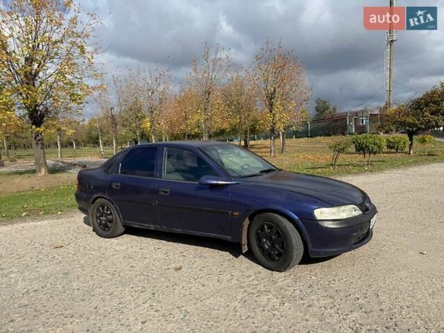 Синій Опель Вектра, об'ємом двигуна 1.6 л та пробігом 370 тис. км за 1899 $, фото 9 на Automoto.ua