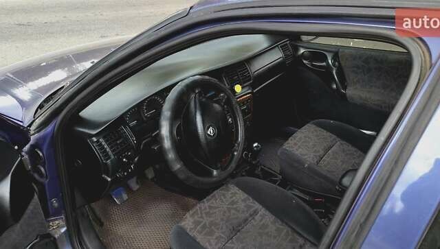 Опель Вектра 1996 в Покров (Орджоникидзе) на Automoto.ua Синий Опель Вектра, объемом двигателя 2 л и пробегом 300 тыс. км за 2000 $, фото 4 на Automoto.ua