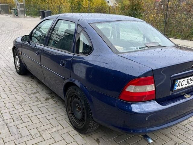 Опель Вектра 1996 в Луцке на Automoto.ua Синий Опель Вектра, объемом двигателя 1.6 л и пробегом 300 тыс. км за 1850 $, фото 3 на Automoto.ua