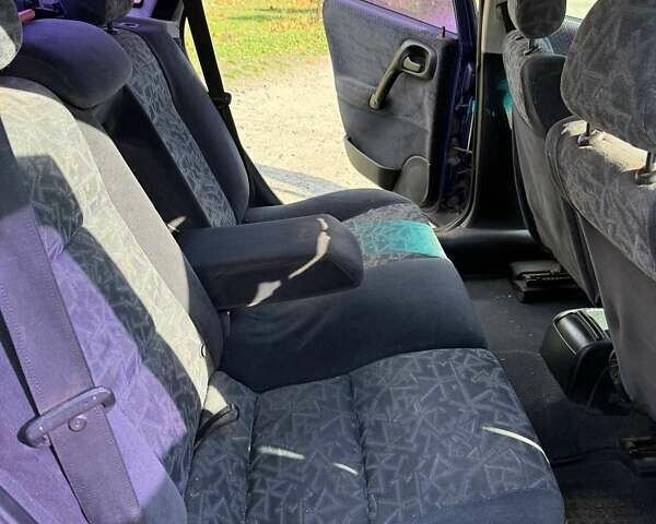 Синій Опель Вектра, об'ємом двигуна 1.6 л та пробігом 370 тис. км за 1899 $, фото 2 на Automoto.ua