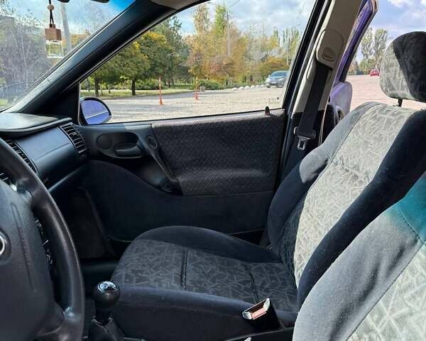 Синій Опель Вектра, об'ємом двигуна 1.6 л та пробігом 370 тис. км за 1899 $, фото 4 на Automoto.ua