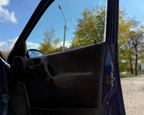 Синій Опель Вектра, об'ємом двигуна 1.6 л та пробігом 370 тис. км за 1899 $, фото 10 на Automoto.ua