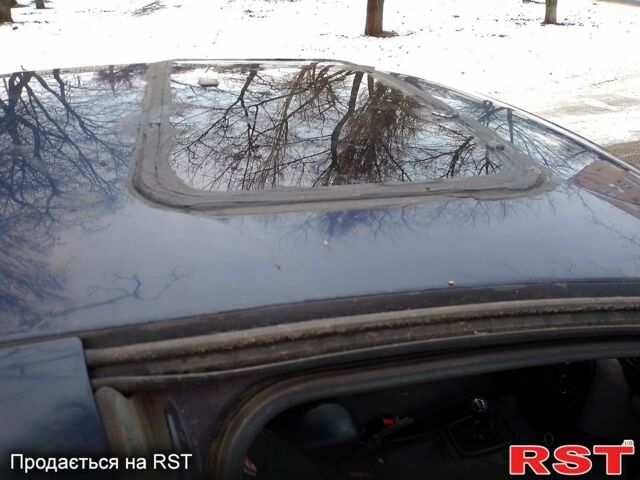 Синий Опель Вектра, объемом двигателя 1.8 л и пробегом 240 тыс. км за 1600 $, фото 6 на Automoto.ua