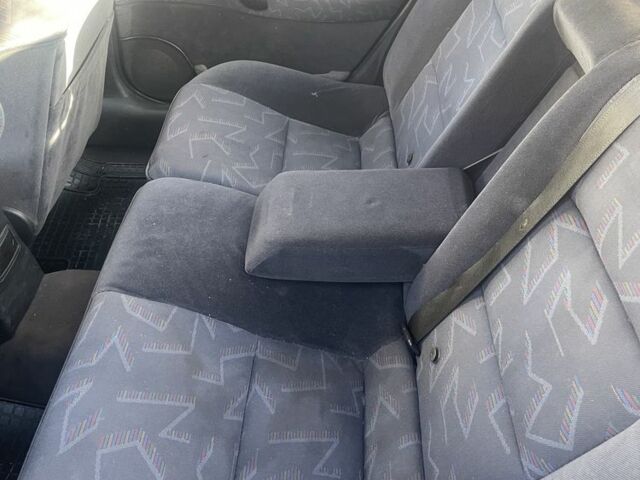 Синий Опель Вектра, объемом двигателя 2 л и пробегом 300 тыс. км за 1800 $, фото 9 на Automoto.ua