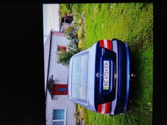 Синий Опель Вектра, объемом двигателя 1.8 л и пробегом 270 тыс. км за 2000 $, фото 1 на Automoto.ua