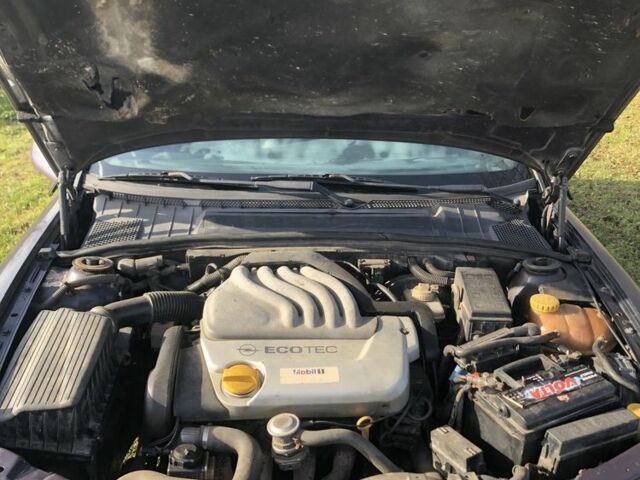 Синій Опель Вектра, об'ємом двигуна 1.6 л та пробігом 250 тис. км за 1350 $, фото 4 на Automoto.ua