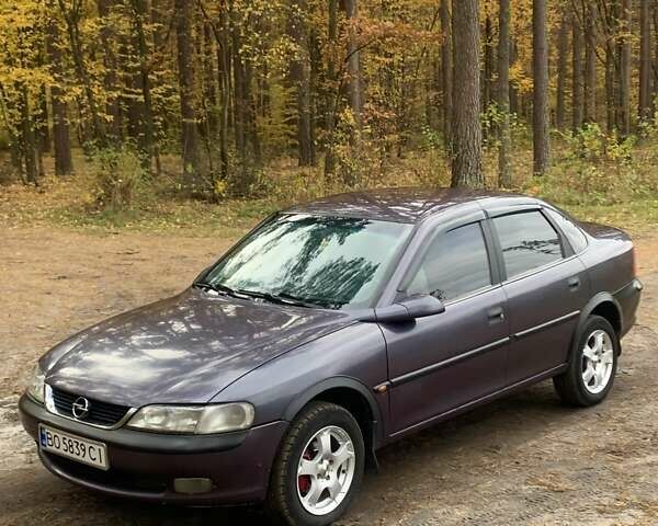 Синій Опель Вектра, об'ємом двигуна 1.8 л та пробігом 209 тис. км за 2650 $, фото 4 на Automoto.ua