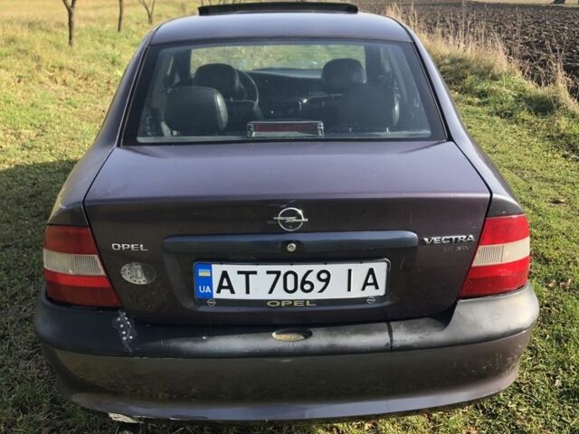Синій Опель Вектра, об'ємом двигуна 1.6 л та пробігом 250 тис. км за 1350 $, фото 3 на Automoto.ua