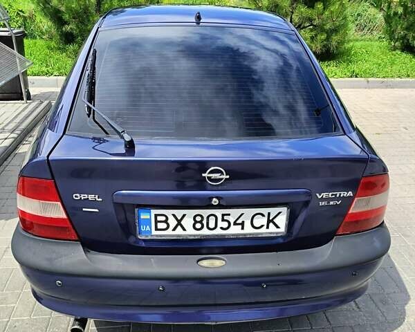 Синій Опель Вектра, об'ємом двигуна 1.6 л та пробігом 300 тис. км за 2300 $, фото 8 на Automoto.ua