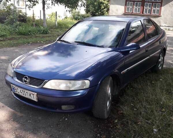 Синій Опель Вектра, об'ємом двигуна 1.8 л та пробігом 390 тис. км за 2300 $, фото 4 на Automoto.ua