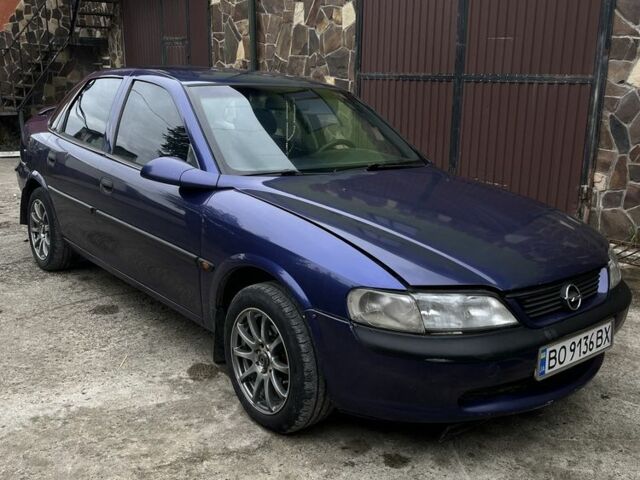 Синий Опель Вектра, объемом двигателя 1.8 л и пробегом 1 тыс. км за 1999 $, фото 1 на Automoto.ua