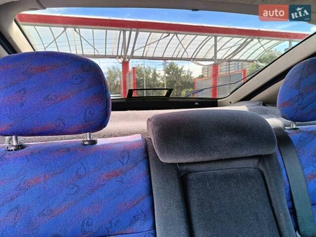 Синій Опель Вектра, об'ємом двигуна 1.6 л та пробігом 300 тис. км за 2300 $, фото 12 на Automoto.ua
