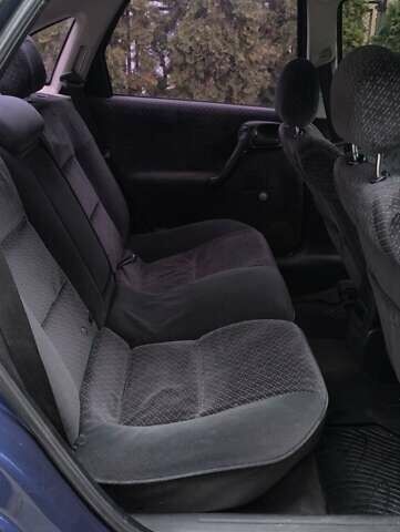 Синій Опель Вектра, об'ємом двигуна 2 л та пробігом 240 тис. км за 2600 $, фото 8 на Automoto.ua