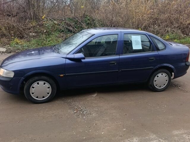 Синій Опель Вектра, об'ємом двигуна 1.7 л та пробігом 300 тис. км за 1190 $, фото 2 на Automoto.ua