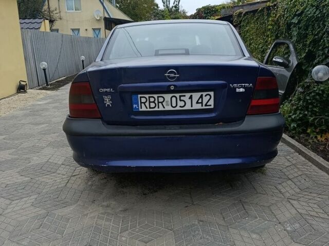 Синій Опель Вектра, об'ємом двигуна 1.7 л та пробігом 280 тис. км за 1146 $, фото 2 на Automoto.ua