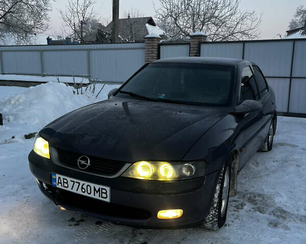 Синий Опель Вектра, объемом двигателя 2 л и пробегом 350 тыс. км за 2600 $, фото 5 на Automoto.ua