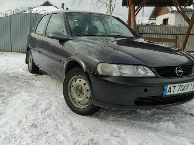 Синій Опель Вектра, об'ємом двигуна 1.6 л та пробігом 123 тис. км за 1400 $, фото 3 на Automoto.ua