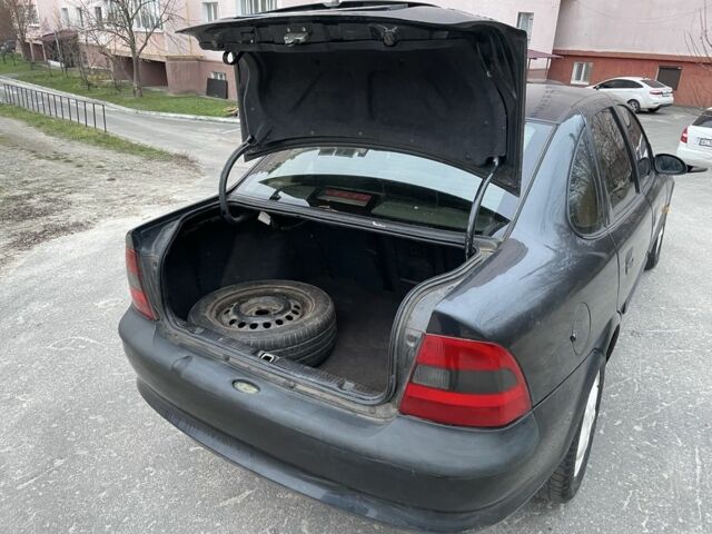 Синий Опель Вектра, объемом двигателя 2 л и пробегом 100 тыс. км за 850 $, фото 9 на Automoto.ua