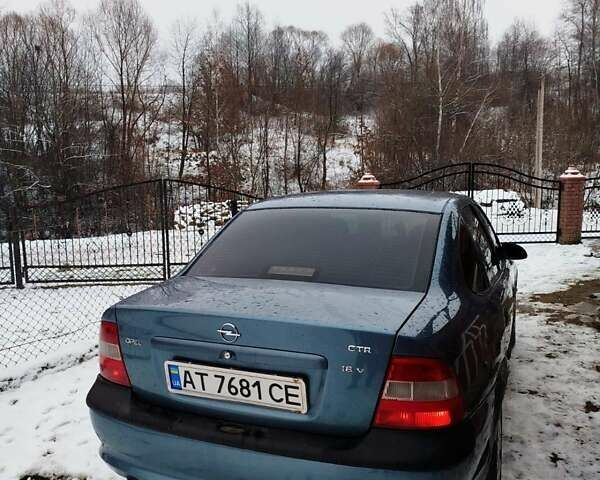 Синий Опель Вектра, объемом двигателя 1.8 л и пробегом 317 тыс. км за 2600 $, фото 6 на Automoto.ua