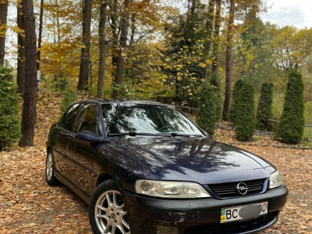 Синий Опель Вектра, объемом двигателя 1.8 л и пробегом 479 тыс. км за 1600 $, фото 1 на Automoto.ua