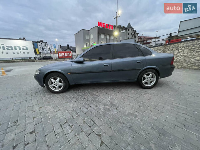 Синий Опель Вектра, объемом двигателя 2 л и пробегом 350 тыс. км за 1700 $, фото 7 на Automoto.ua