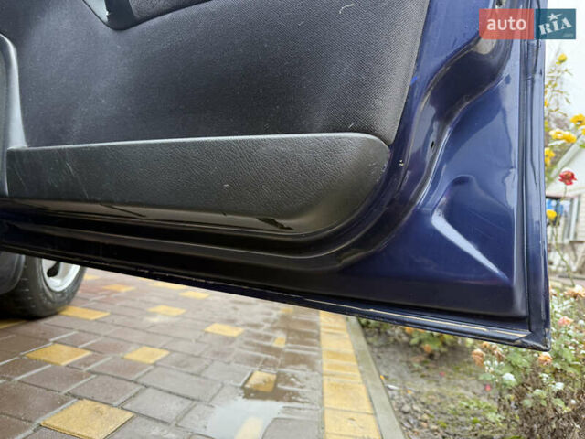 Синій Опель Вектра, об'ємом двигуна 2 л та пробігом 248 тис. км за 2550 $, фото 36 на Automoto.ua