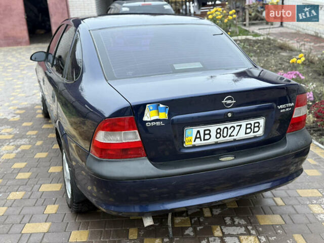 Синій Опель Вектра, об'ємом двигуна 2 л та пробігом 248 тис. км за 2650 $, фото 8 на Automoto.ua