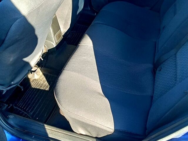 Синій Опель Вектра, об'ємом двигуна 1.8 л та пробігом 0 тис. км за 2800 $, фото 11 на Automoto.ua