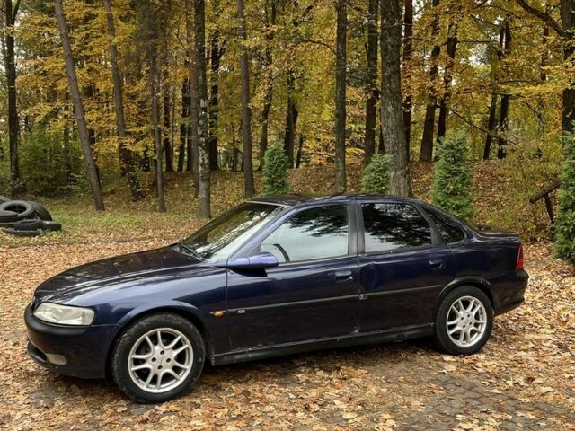 Синий Опель Вектра, объемом двигателя 1.8 л и пробегом 479 тыс. км за 1600 $, фото 8 на Automoto.ua